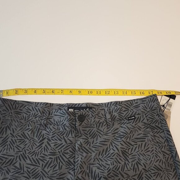New Travis Mathew men size 34  athleisure golf shorts gray Power Lounging - Picture 9 of 14